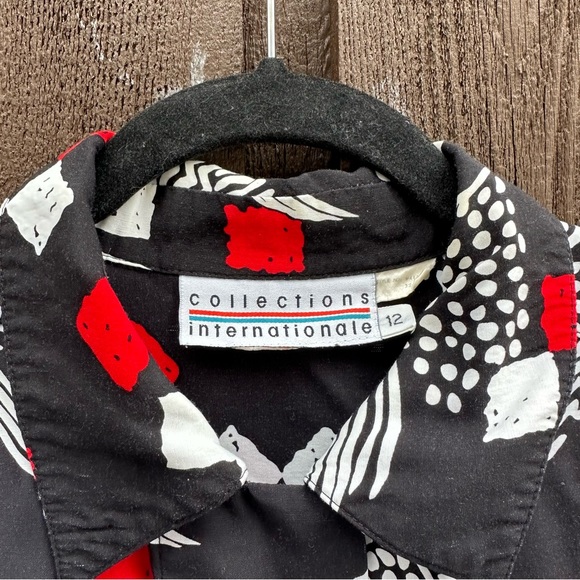 Woven Floral Blouse - Picture 3 of 3